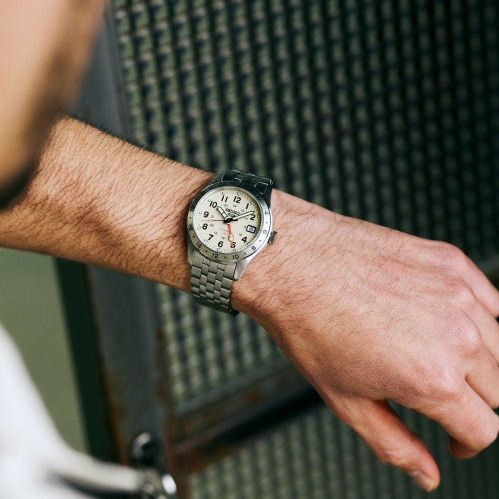SEIKO 5 Sports Field GMT HDB002K1 Erkek KOL SAATİ 4