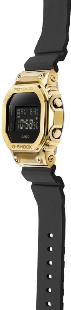 CASIO GM-5600G-9DR Erkek KOL SAATİ 6