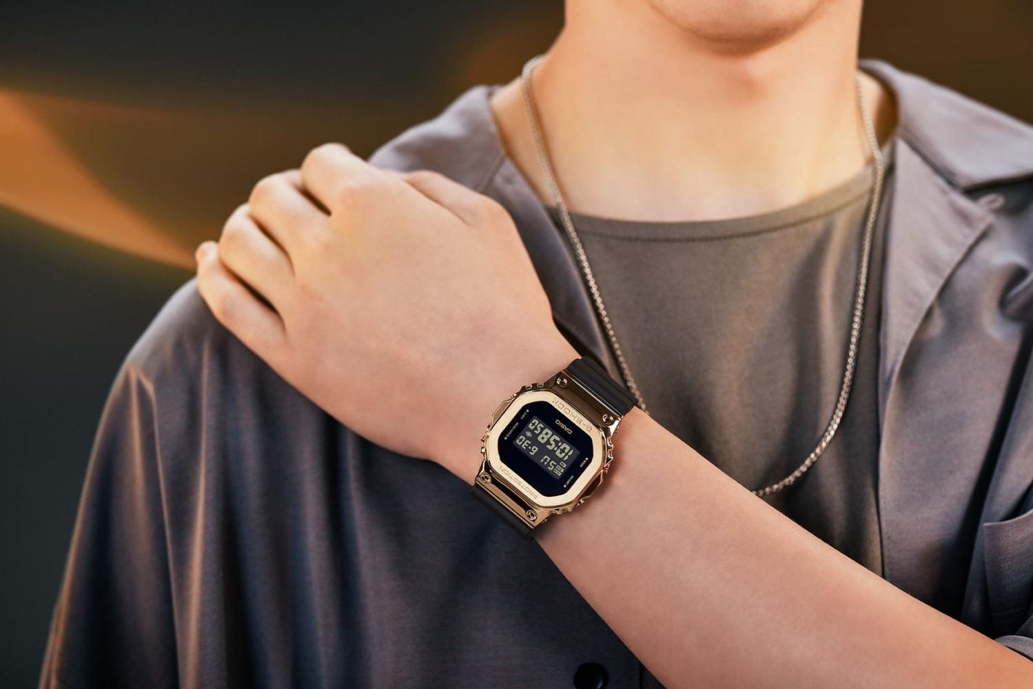 CASIO GM-5600G-9DR Erkek KOL SAATİ 2