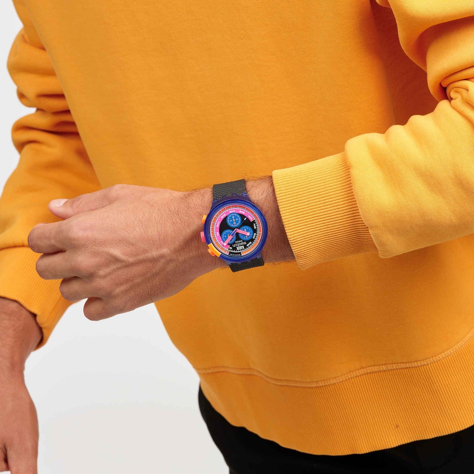 SWATCH SB06N102 UNISEX KOL SAATİ 4